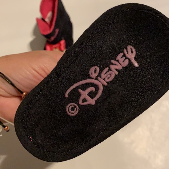 Disney Minnie Mouse slippers - Picture 3 of 5